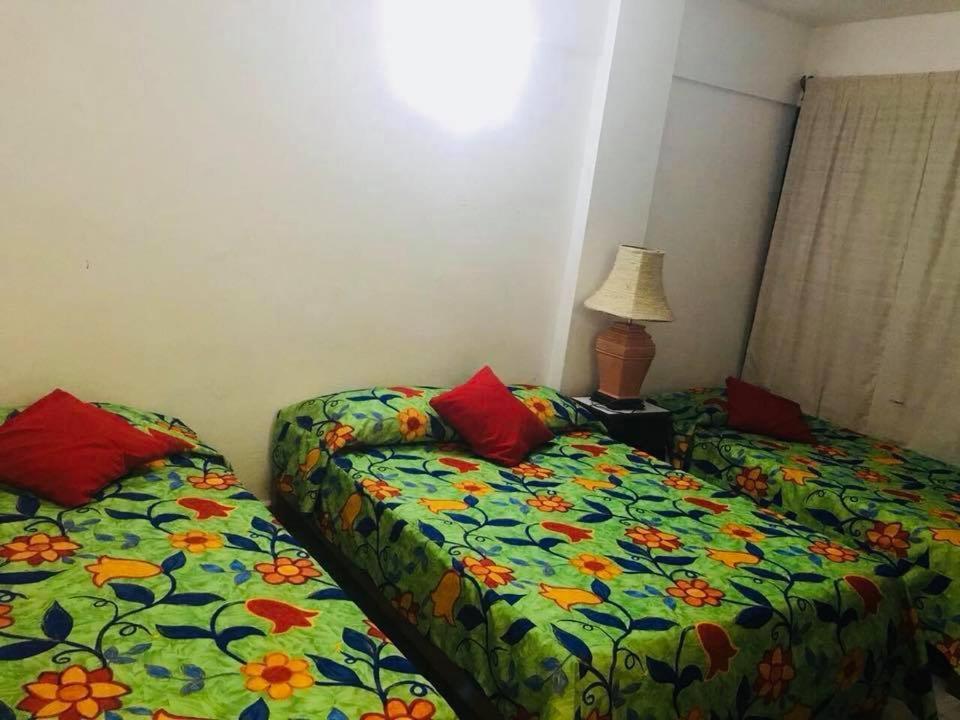 Hotel Zocalo Abuelos Acapulco Exterior foto